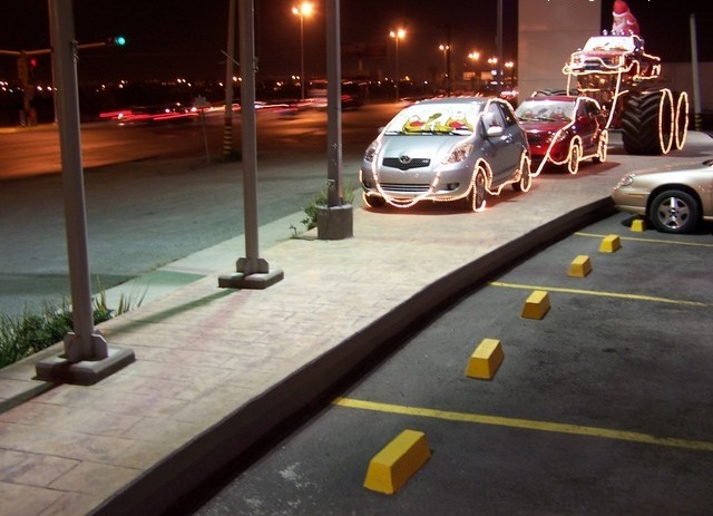 voitures décorées pour Noel